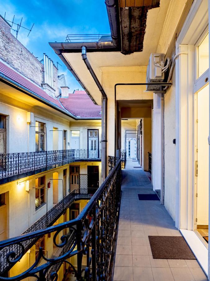 Gogol Studio Apartment Budapest Extérieur photo